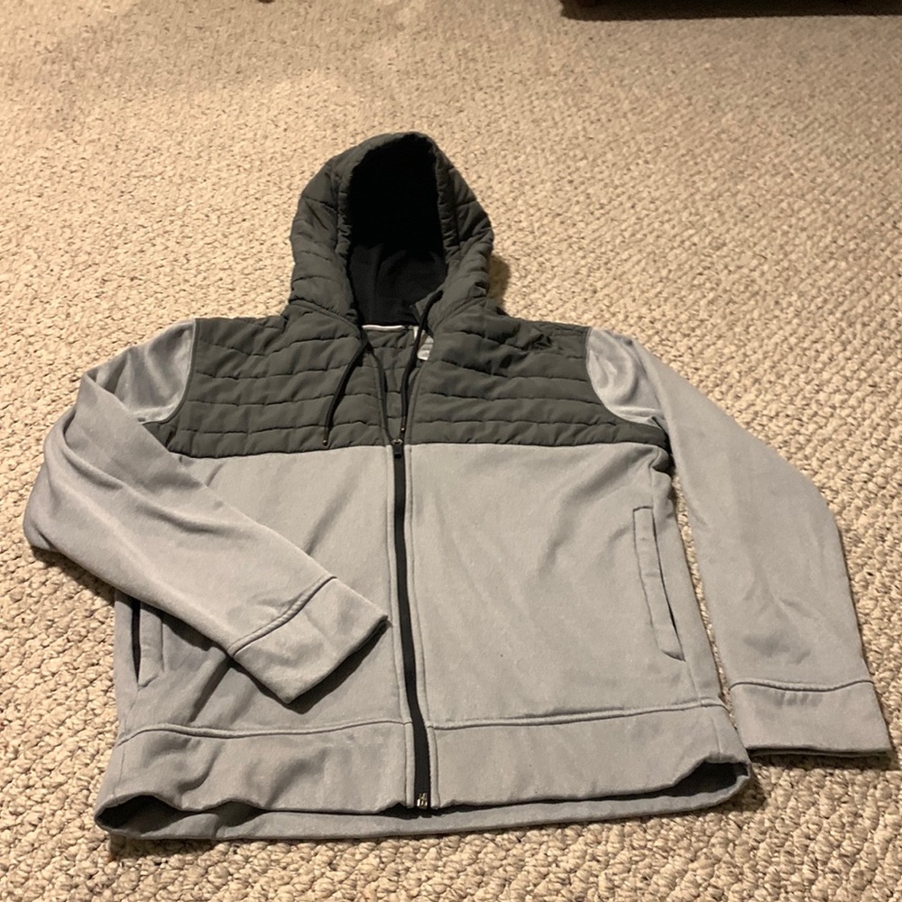 Men’s small Reebok zip up hooded sweatshirt with zipper pockets